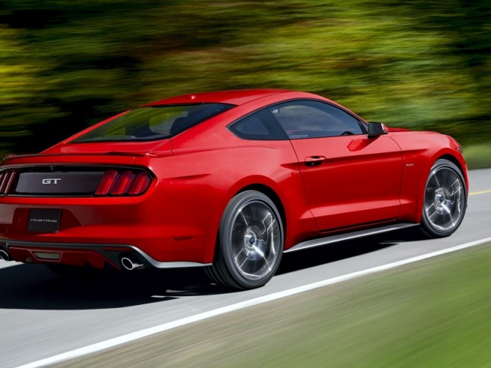 Global-images-2013-12-5-Ford-Mustang-2015-11
