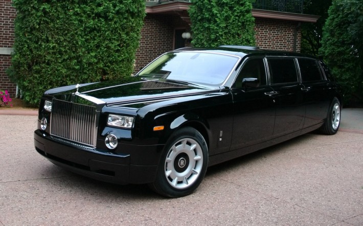 Rolls-Royce-Phantom-Limo-1280x960