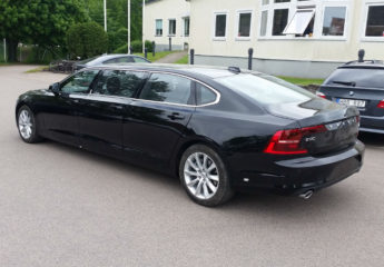 S90 limousine