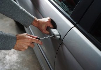 Inbrott i bilen hemförsäkring eller bilförsäkring