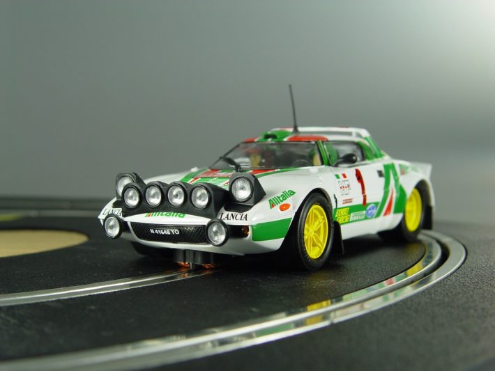 Slot car